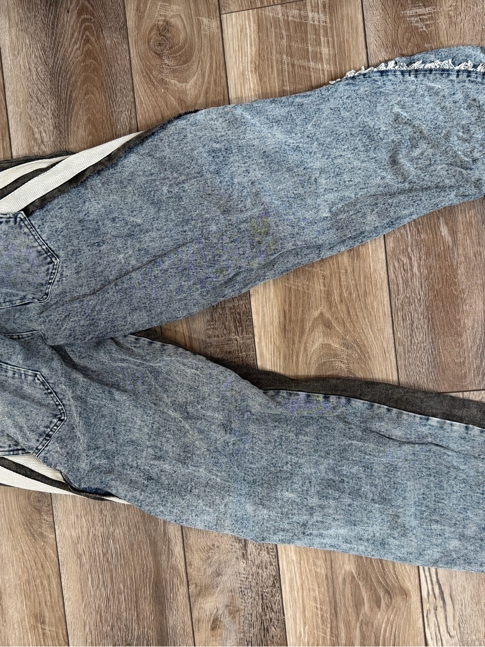 Oli & Hali Women’s Black Acid-Wash Stripe Jogger Jeans Size S - Picture 10 of 10